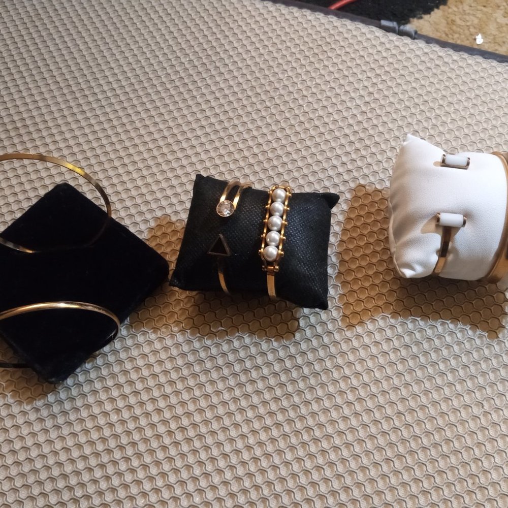 LOF OF 6 -  Open cuff + solid bracelet Set rose gold and gold tone